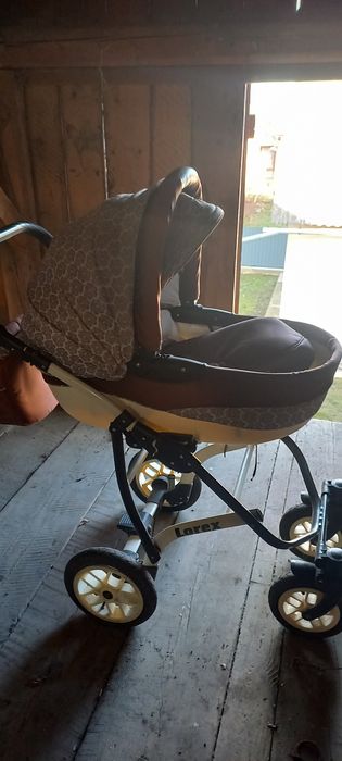 Коляска дитяча..
