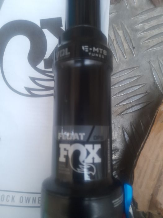 Amortyzator fox nowy