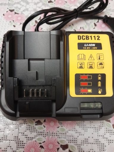 Carregador de baterias