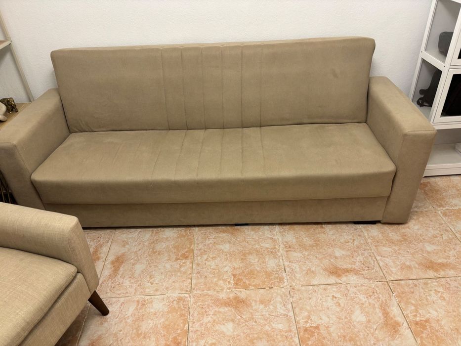 Sofá cama com baú