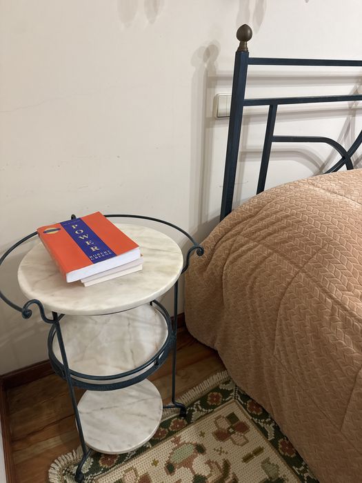 Conjunto de Cama de casal + duas mesinhas de cabeceira a