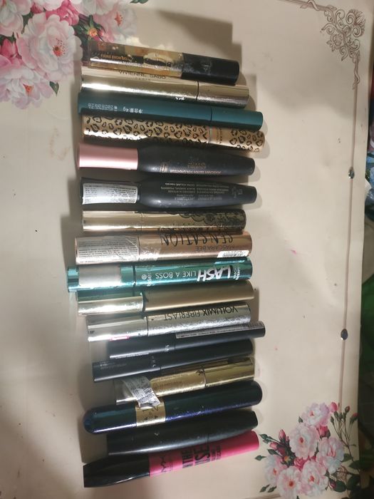 Памади рідкі,і звичайні