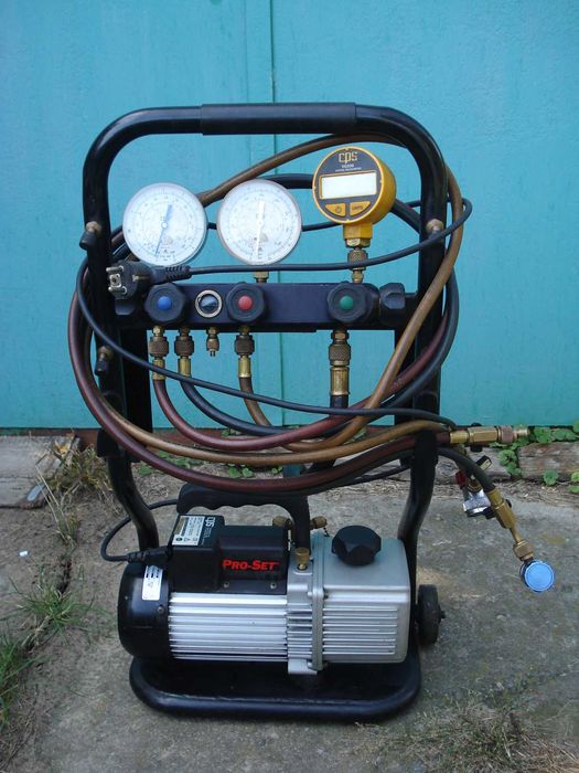 Заправна станція для фреона CPS СS 12 DMV5KP5E