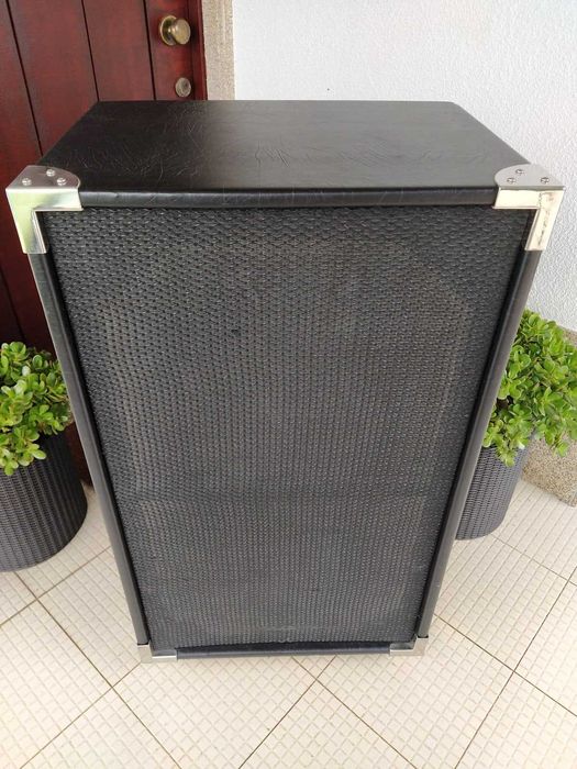 Coluna de guitarra vintage (anos 70) de 15"+18"