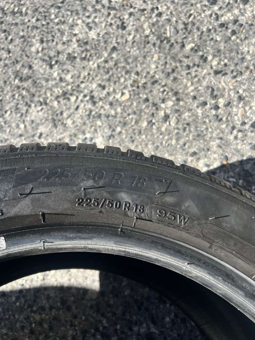 225/50/18 Michelin 4 pneus