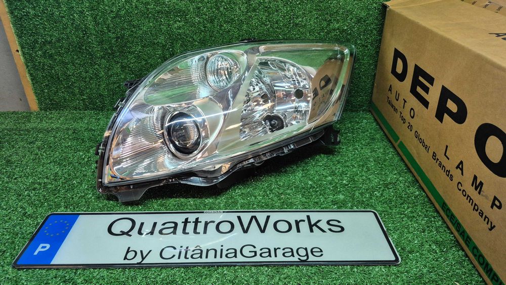 Otica Farol Esquerdo Toyota Auris E15 2007 a 2009 Ref. 212-11M5LMLD-EM NOVO
