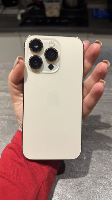 Продам iphone 14 pro заблокований