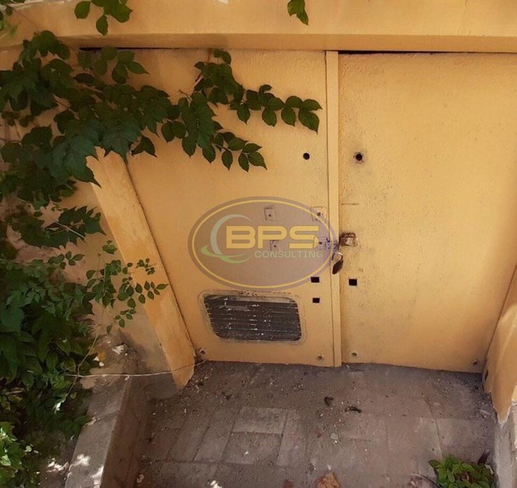 Продаж підвального приміщення 350,5 м², високі стелі 4,2 м, арки, під бар/винний магазин/галерею