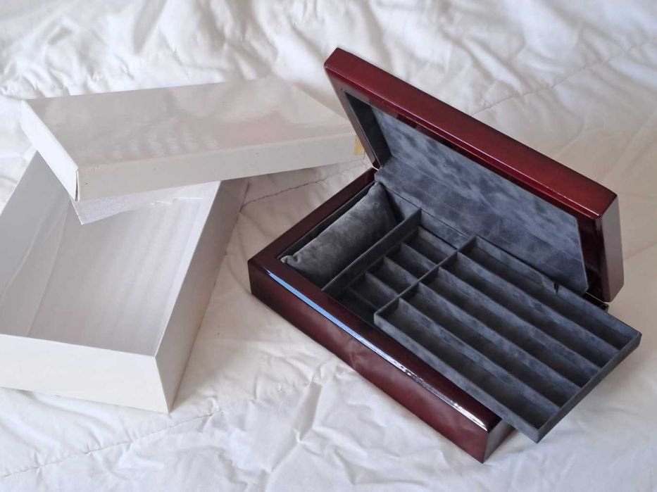 Caixa charuteira pequena, nova