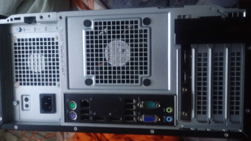 Komputer Dell Optiplex XE2 16 GB Ram GeForce 1050 2 GB i7 Polecam