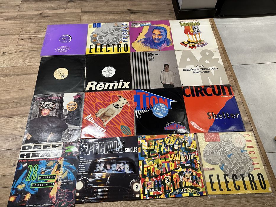 Zestaw 55 winyli sprzedawany jako całość