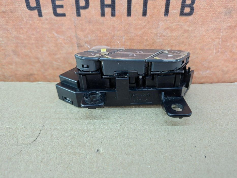 Kia EV9 23- Блок подогрева сидений 93250-DO000