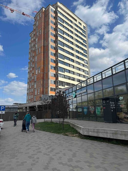 Без Комісії! Продаж 2 кімнатної квартири вул Очеретяна Миколайчука