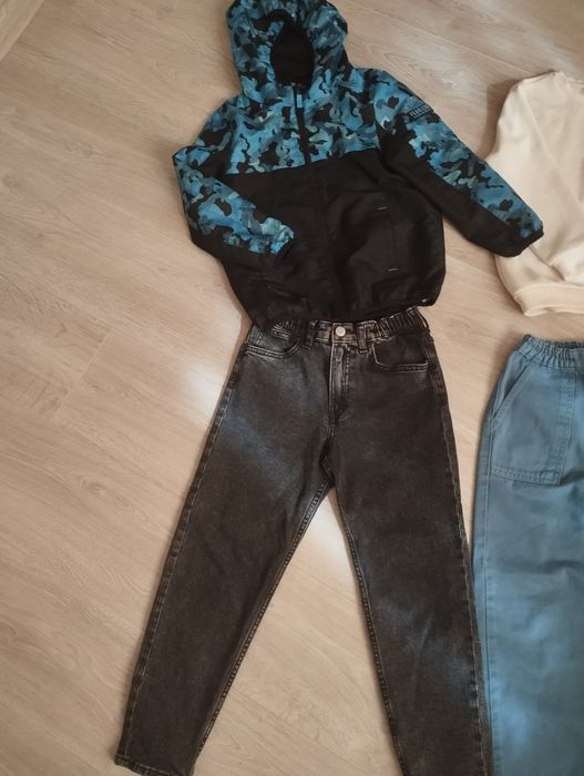 Продам джинси, кофти,вітровку для хлопчика