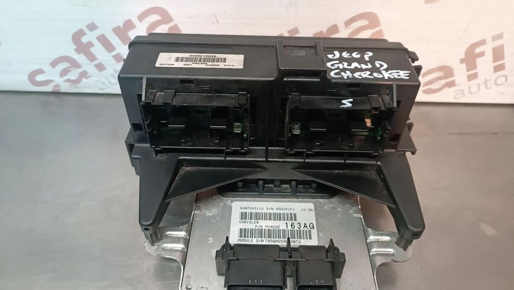 MODULO UCH BCM JEEP GRAND CHEROKEE P04692163AG P04692160AG 04692165AB