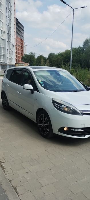 Продається Рено сценік3.1.5дизель.2013р.7місць.