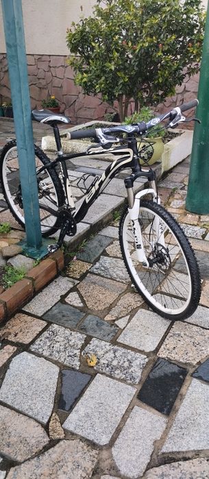 Bicicleta BH peak 26 ML com afazeres