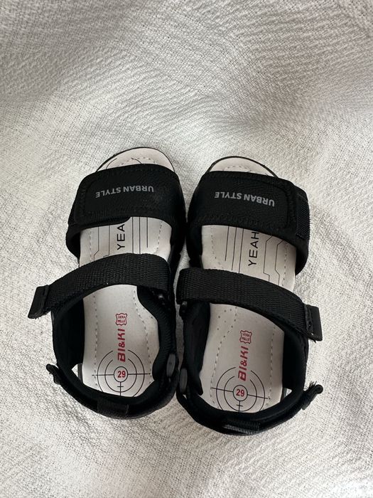 Нові босоніжки на хлопчика 19 см (29 р)