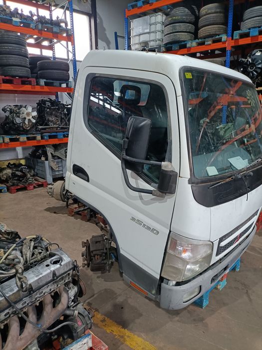 Cabine Mitsubishi fuso 3s15