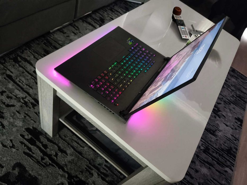 ASUS Strix 18 i9 13980HX - 64GB RAM - RTX 16GB - 2TB SSD4090