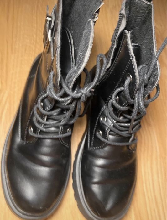 Botas pretas/black boots/ bottes noires