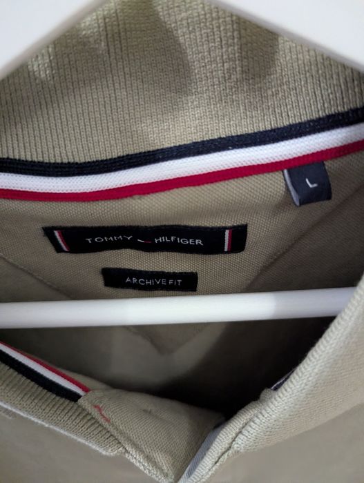 Polo Tommy Hilfiger oliwkowa zieleń, złota wszywka