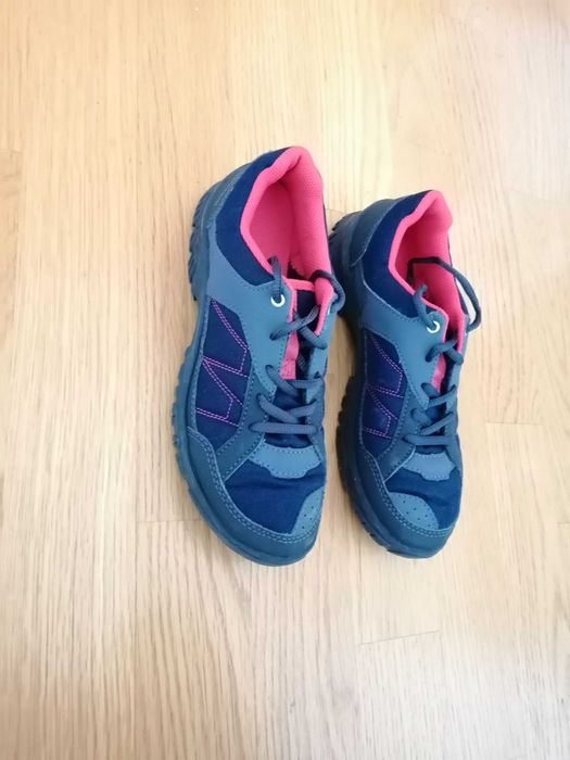 Sapatilhas cinzentas