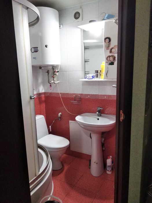 Продается комната, свой с/у,большая гардеробная, рядом Французский б-р