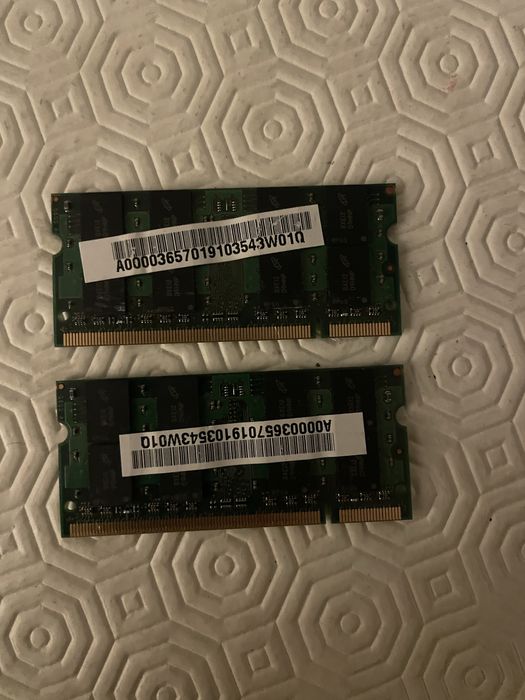 Memória RAM 4gb ( 2gb + 2gb)  DDR2 800