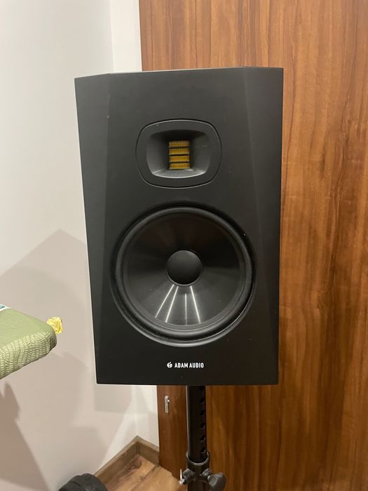Monitory ADAM AUDIO T8V + statywy + kable