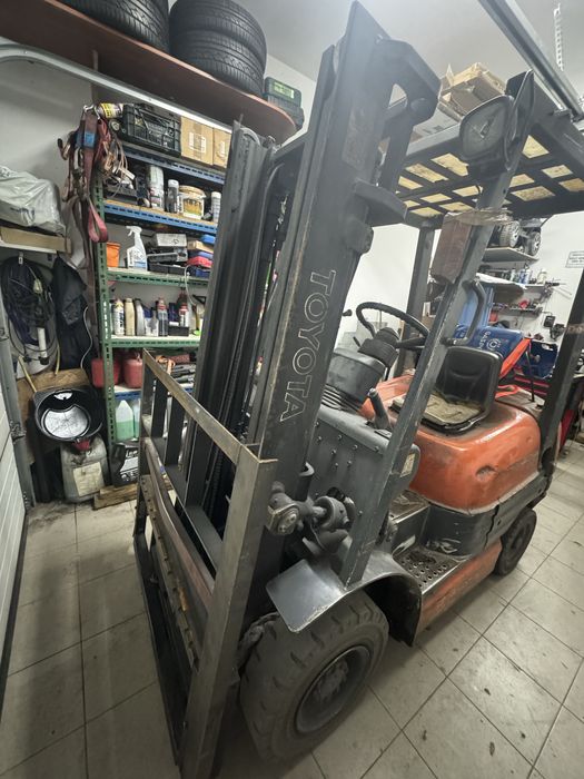 Wózek widłowy Toyota 6FG15 przesów boczny GPW rak