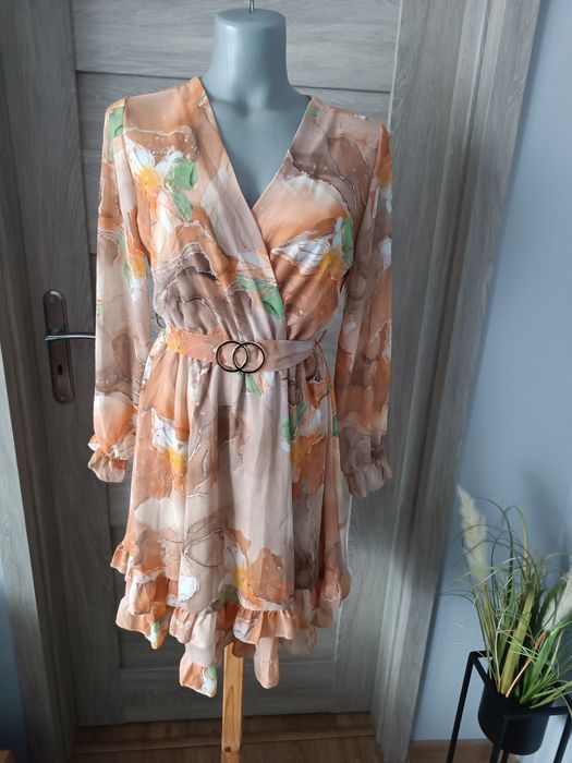 Nowa sukienka w kwiaty Made in Italy