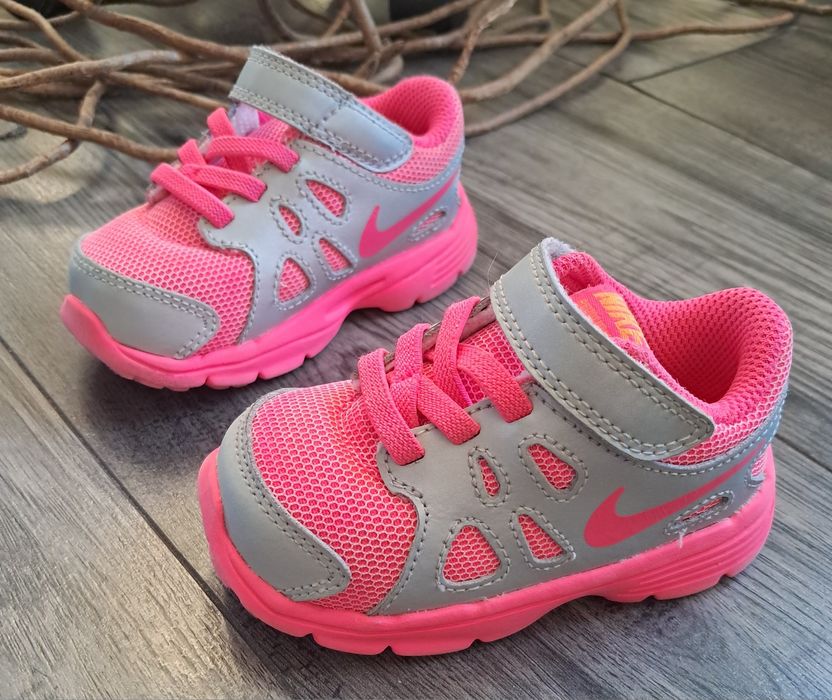 Кросівки NIKE (р.21)