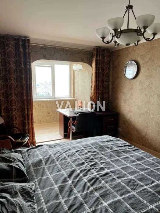 Продам 4-х кім. 114 м.кв. , мкр. Троєщина р-н, вул. Данькевича, 8