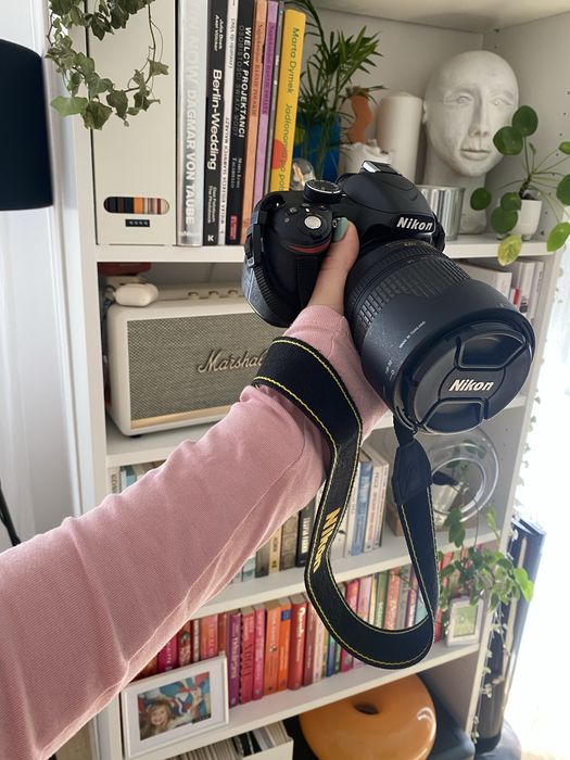 Nikon D3200 + obiektyw Nikkor 18–105 mm VR – bardzo niski przebieg 3522 zdjęcia