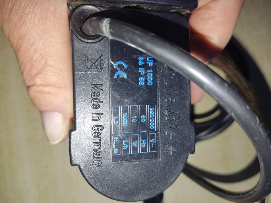 Pompa uniwersalna do akwarium  Aqabee UP1000