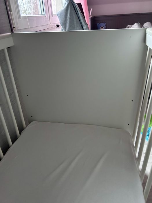 Łóżeczko niemowlęce białe z pojemnikiem