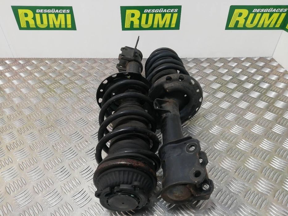 Conjunto De Amortecedores Frontais Opel Astra H Berlina