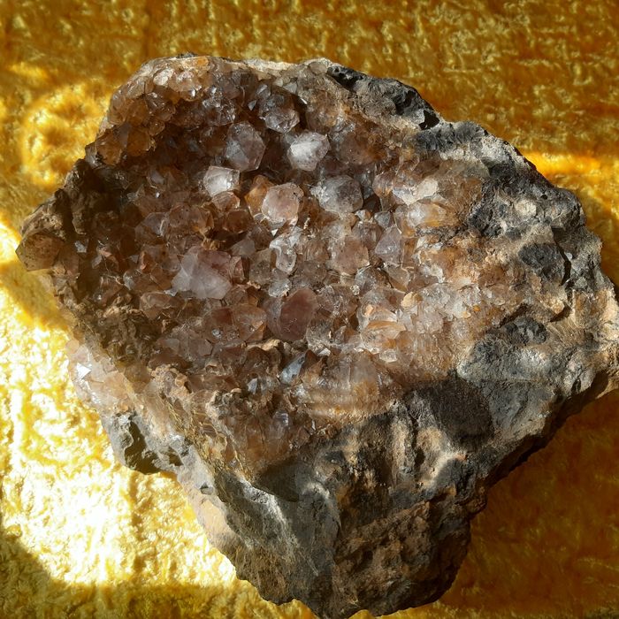 Самородок  камень