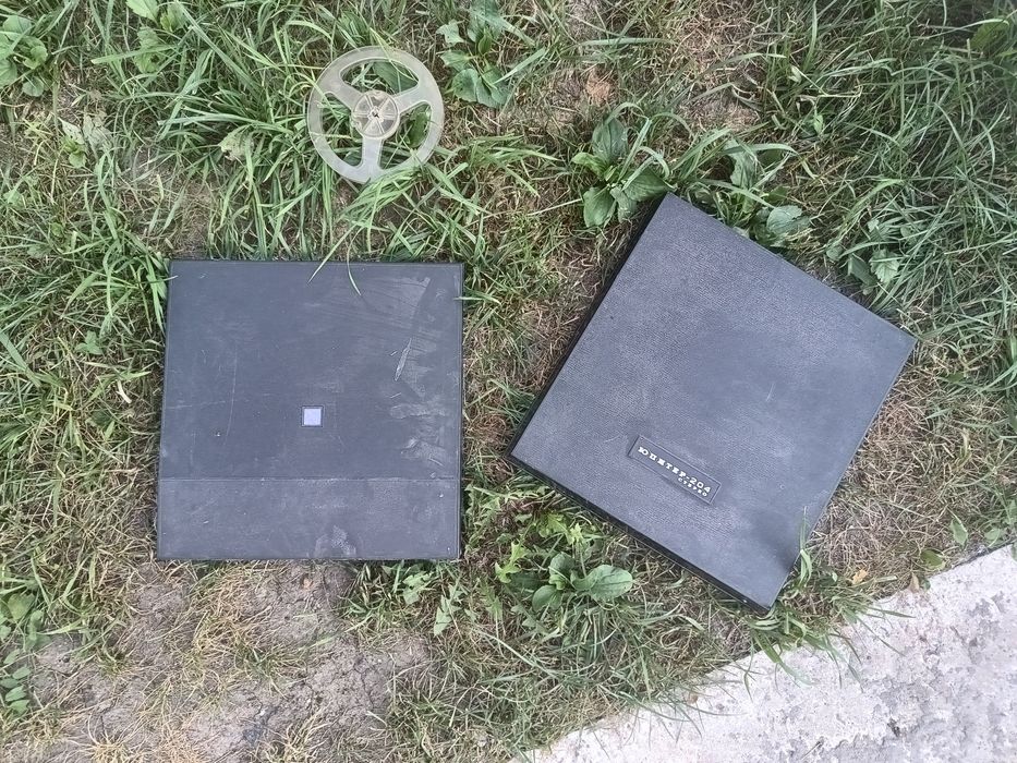 Юпитер. Магнітофон бобінний.