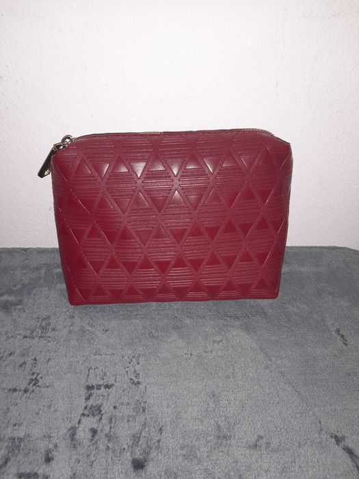 Necessaire ALDO novo e porta moedas 17€