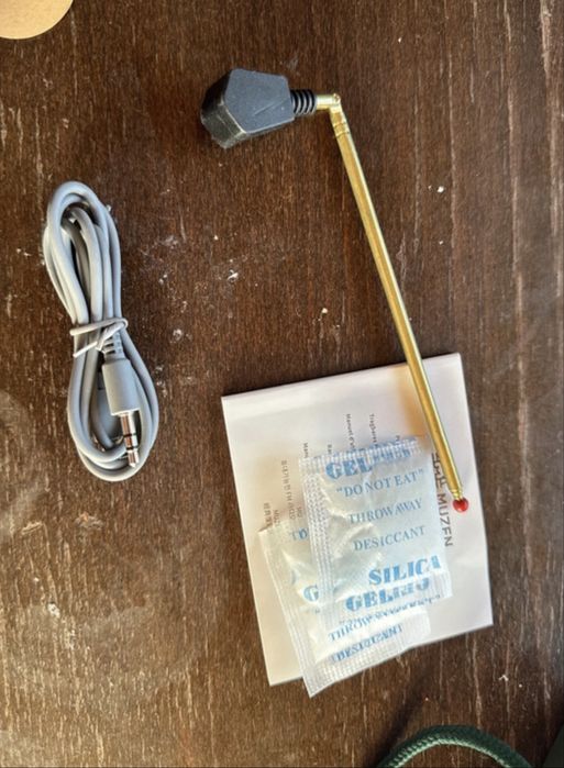 Muzen MW-2AI OTR Mini głośnik bezprzewodowy retro Bluetooth Radio FM