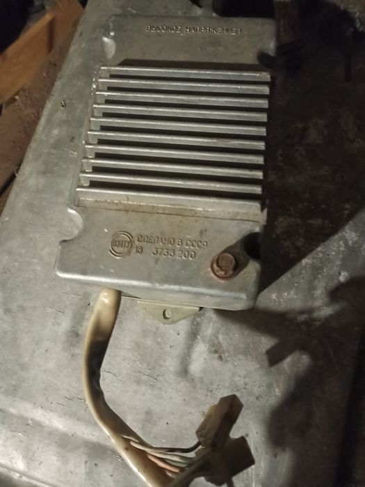 Блок питания,регулятор напряжения