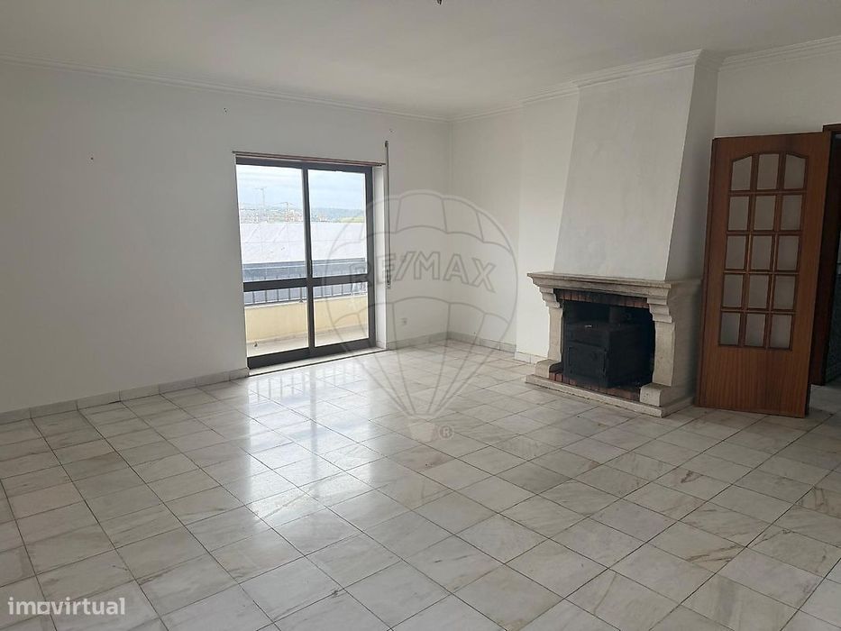 Apartamento T3 para venda — Marrazes E Barosa, Leiria