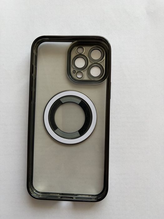 Продам чехол Айфон 13 про мах