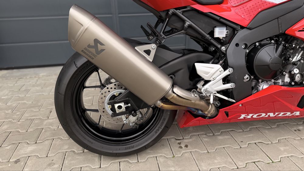 Мотоцикл HONDA CBR 1000 RR-R Fireblade