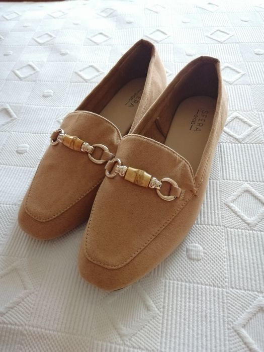 Mocassains castanhos