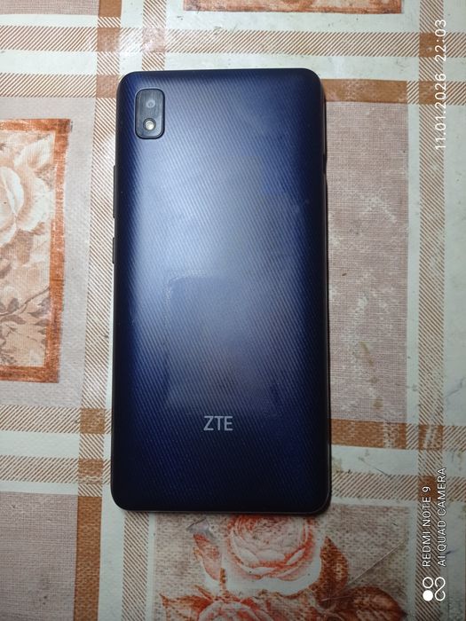 Телефон  ZTE Blade L 210