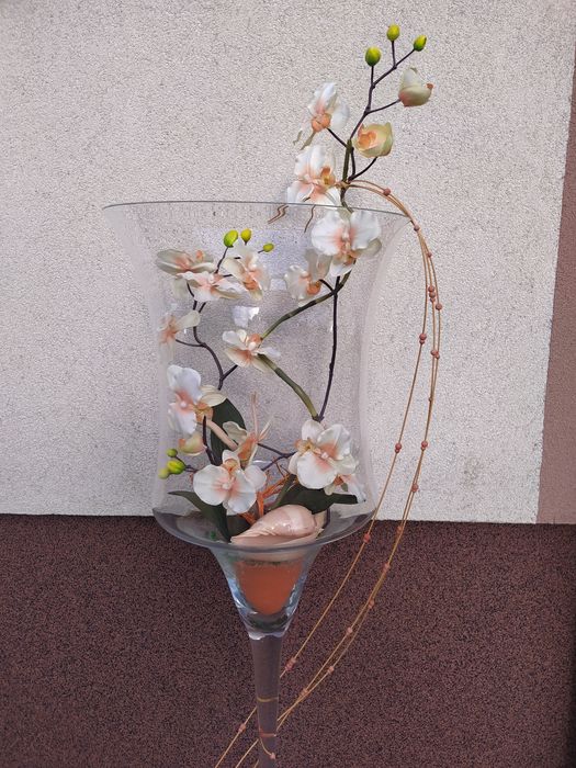 Duży kielich dekoracyjny z kompozycją 120 cm