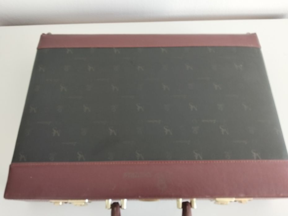 Conjunto de Talheres e Facas SchultzMan